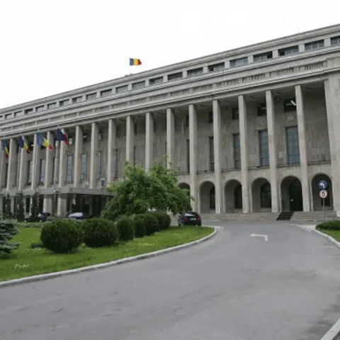 Flutur: PD-L şi PSD au votat împotriva moţiunii de luni pe Agricultură