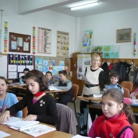 Confuzia generală privind greva profesorilor a dat pe 5 mai peste cap programul din multe şcoli din ţară