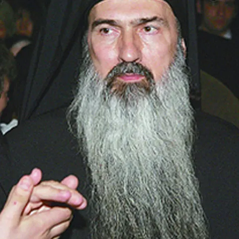 Avocaţii ÎPS Teodosie susţin că articolul din România Liberă vrea să lovească Biserica Ortodoxă