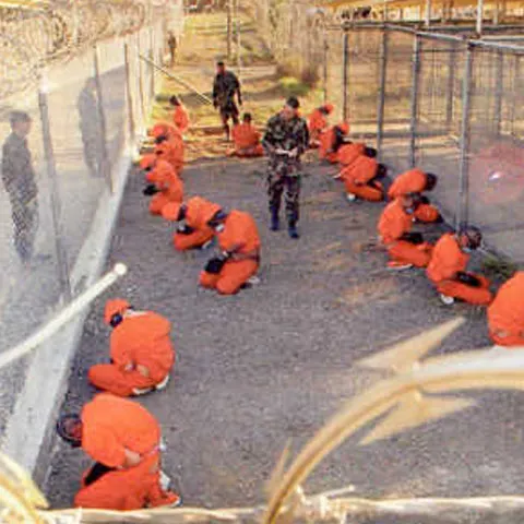 Franţa va deveni, săptămâna viitoare, prima ţară UE care primeşte un deţinut de la Guantanamo