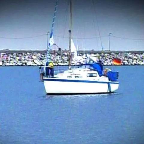 Turiştii pot ieşi în larg, pe mare, din Portul Mangalia