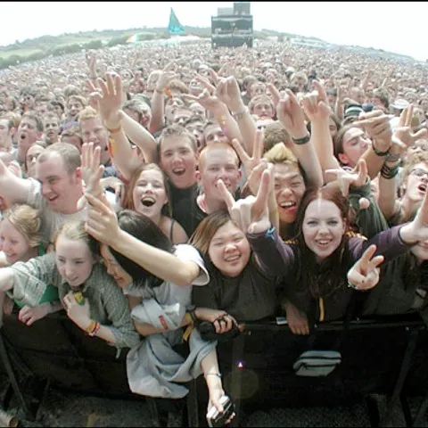 Festivalul de muzică Glastonbury din Marea Britanie ar putea fi anulat din cauza gripei porcine
