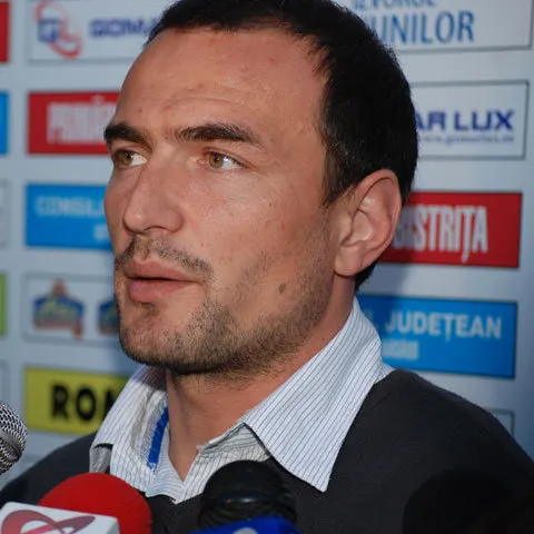 Antrenorul echipei FC Argeş, Ionuţ Badea, audiat la DNA Piteşti în scandalul de corupţie în arbitraj