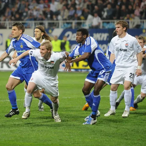Cupa UEFA / FINAL: Şahtior Doneţk - Dinamo Kiev 2-1. Echipa lui Lucescu şi Raţ e în finală!