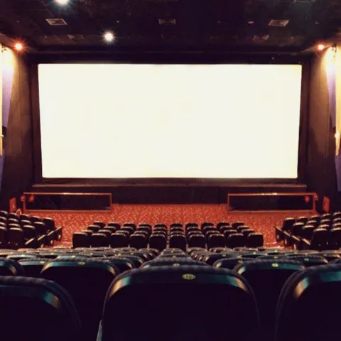 Concurs REALITATEA.NET:  Hai la film! 