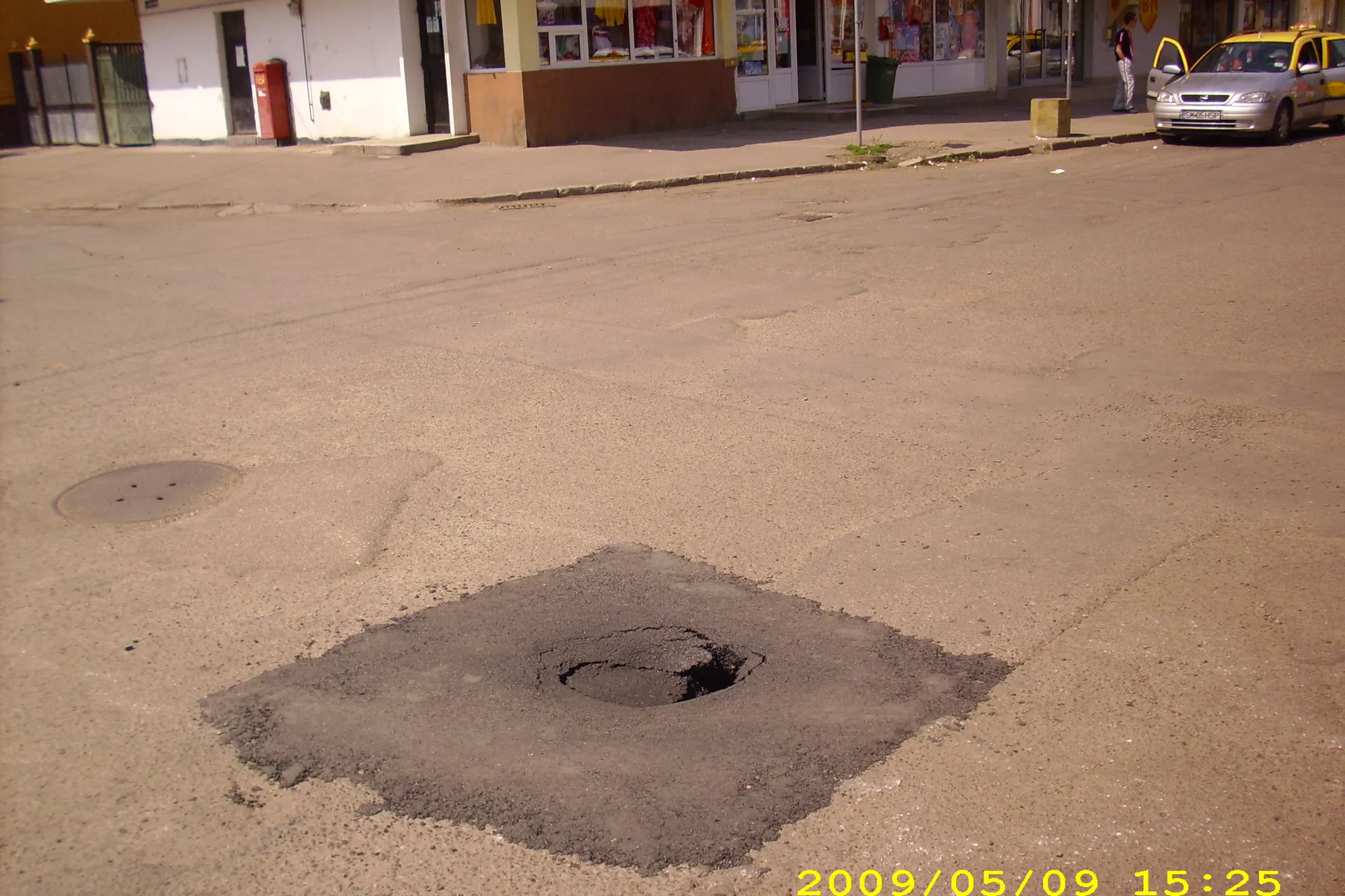 Proaspăt asfaltat