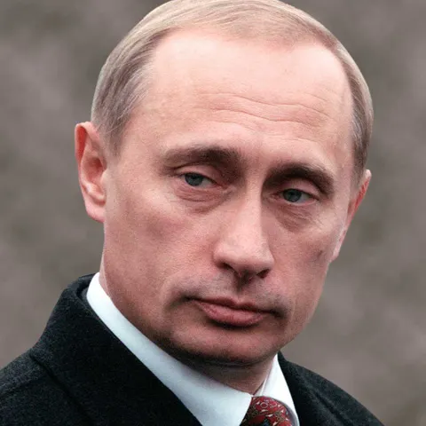 Putin vrea să întocmească acorduri economice şi nucleare cu Japonia
