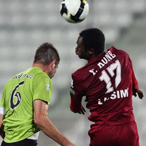 Unirea Urziceni a ratat şansa de a egala pe Dinamo în clasament după 1-1 cu CFR