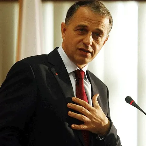 Mircea Geoană: Există riscul tăierii fondurilor europene pentru România