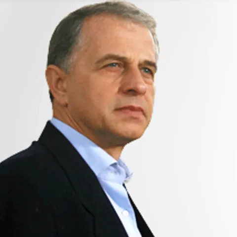 Mircea Geoană: Fac apel la colegii noştri să nu creadă intoxicările din presă 