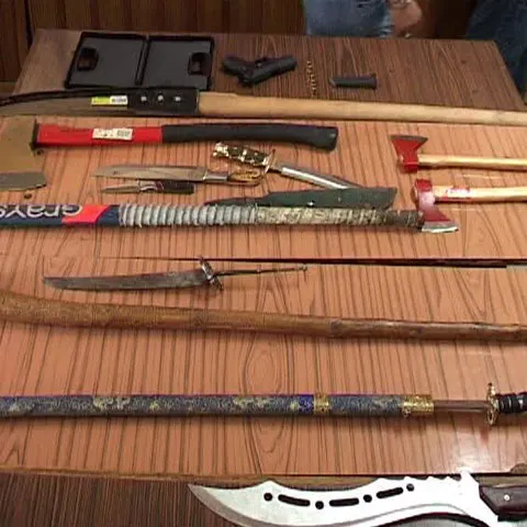 Poliţiştii timişeni au descins în trei locuinţe din Lugoj