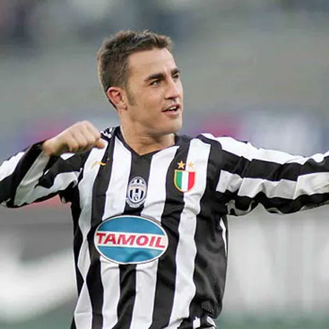 Fabio Cannavaro revine la Juventus, formaţie cu care a semnat un contract valabil un an