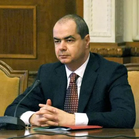 Stănişoară spune că nu se teme de o moţiune simplă pe Apărare a liberalilor
