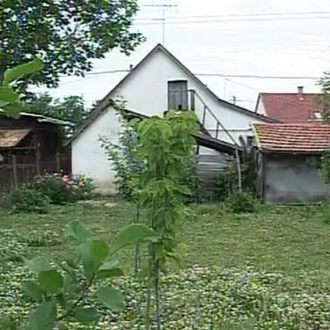 Românii cumpără case în localităţile maghiare de lângă graniţă