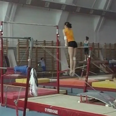 Tot mai puţine fetiţe se îndreaptă către Şcoala Sportivă de la Deva 