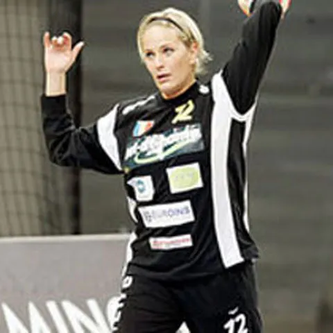 Handbal - Paula Ungureanu a semnat un contract pe un sezon cu Oltchim Râmnicu Vâlcea