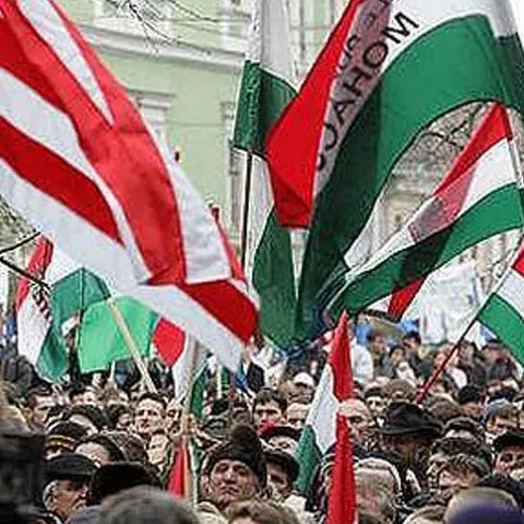 Un nou protest UDMR împotriva schimbării directorilor de deconcentrate va fi organizat la Târgu Mureş
