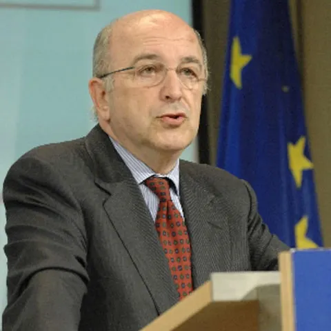 Uniunea Europeană începe să iasă din recesiune, spune Joaquin Almunia 