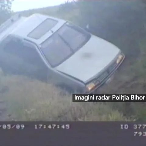 Un şofer din Bihor a încercat să scape de poliţişti, apelând la viteză