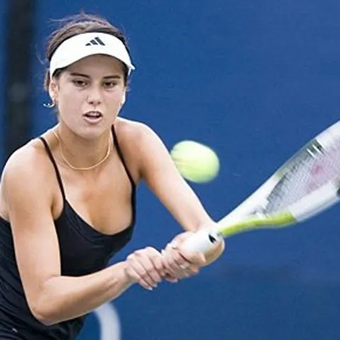 Sorana Cârstea s-a calificat în sferturi la Roland Garros