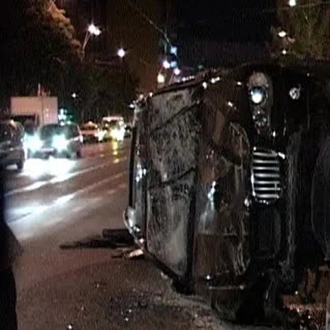 Un şofer a lovit patru maşini pe şoseaua Olteniţei din Capitală