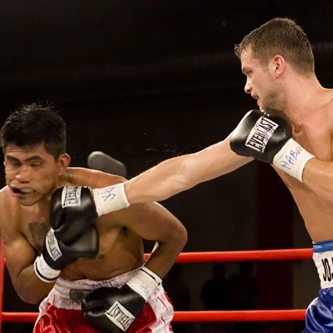 Box - Jo Jo Dan l-a învins pe argentinianul Sergio Gomez şi îşi păstrează titlurile