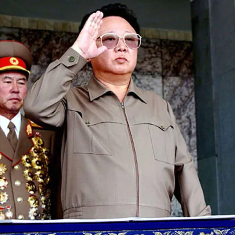 Fiul cel mare al lui Kim Jong-Il confirmă că fratele său mai mic va fi următorul lider de la Phenian