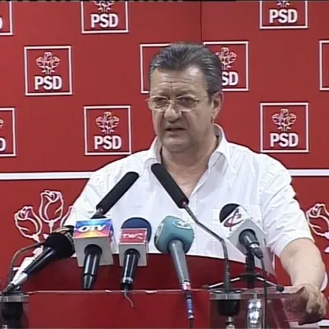 PSD-ul acuză PD-L-ul că a închiriat 220 de microbuze şi autobuze