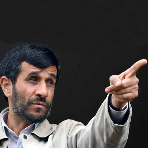 Alegătorii din Iran au luat cu asalt străzile, în aşteptarea alegerilor