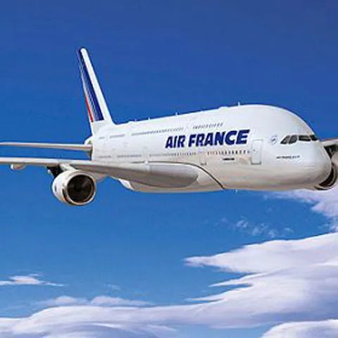 O aeronavă Air France nu a decolat de pe Otopeni, din cauza unor defecţiuni tehnice