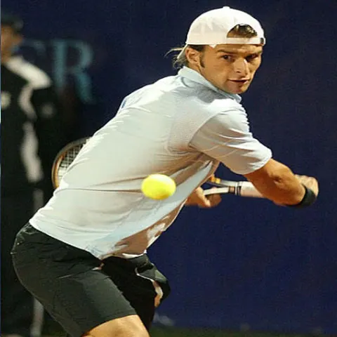Tenis: Adrian Ungur s-a calificat în turul 2 al turneului de la Kosice