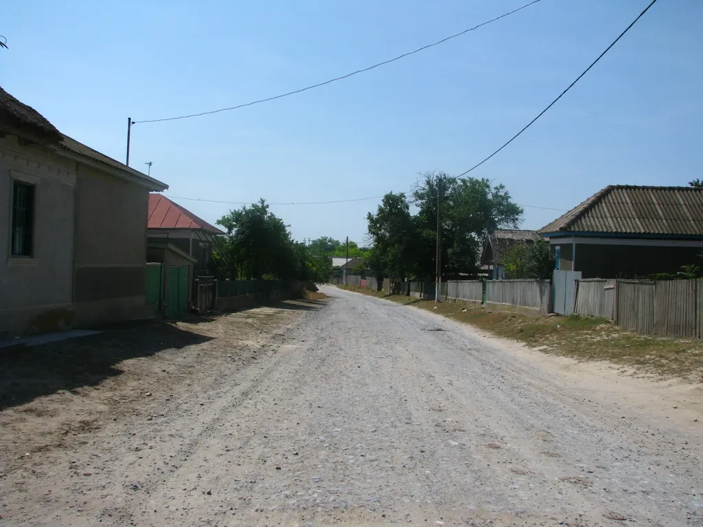 Drumul către cea mai căutată destinaţie turistică, este aproape impracticabil
