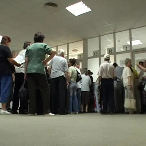 În primele 5 luni, bugetul de pensii a avut un deficit de 1,2 miliarde de lei