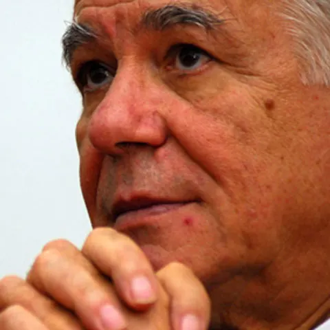 Meleşcanu: PD-L se află la conducerea MApN printr-o întâmplare nefericită
