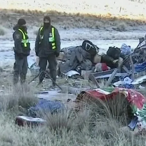 Peste 30 de morţi şi peste 50 de răniţi în două accidente care au avut loc în America de Sud