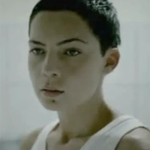 Maria Dinulescu despre videoclipul Depeche Mode