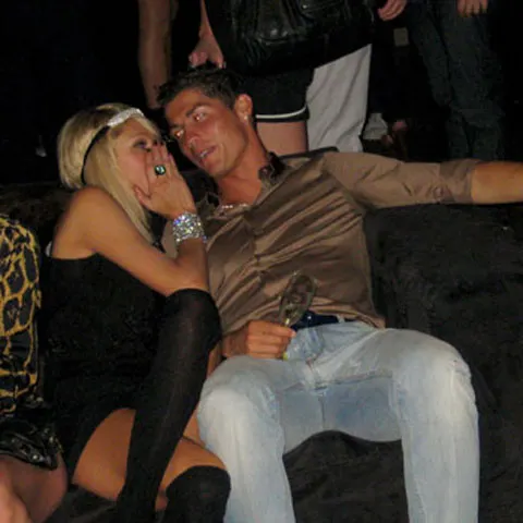 VIDEO / Paris Hilton a găsit soluţia anti-criză: Cristiano Ronaldo o va face mai celebră decât Victoria Beckham