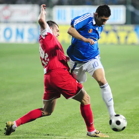 NewsIn / Florin Costea: "Nu voi juca niciodată la Steaua, Dinamo sau la altă echipă din ţară"