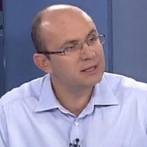 Guşă: Ceea ce a făcut Traian Băsescu la şedinţa de Guvern sunt doar fiţe de campanie electorală