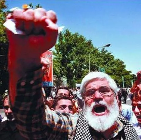 Cel puţin şapte persoane ar fi murit la un miting al opoziţei iraniene