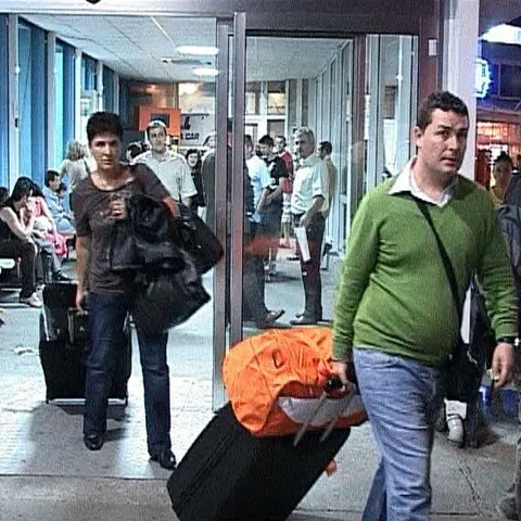 Compania aeriană Sky Europe va cere daune Ministerului Transporturilor pentru că nu a permis decolarea unui avion spre Viena