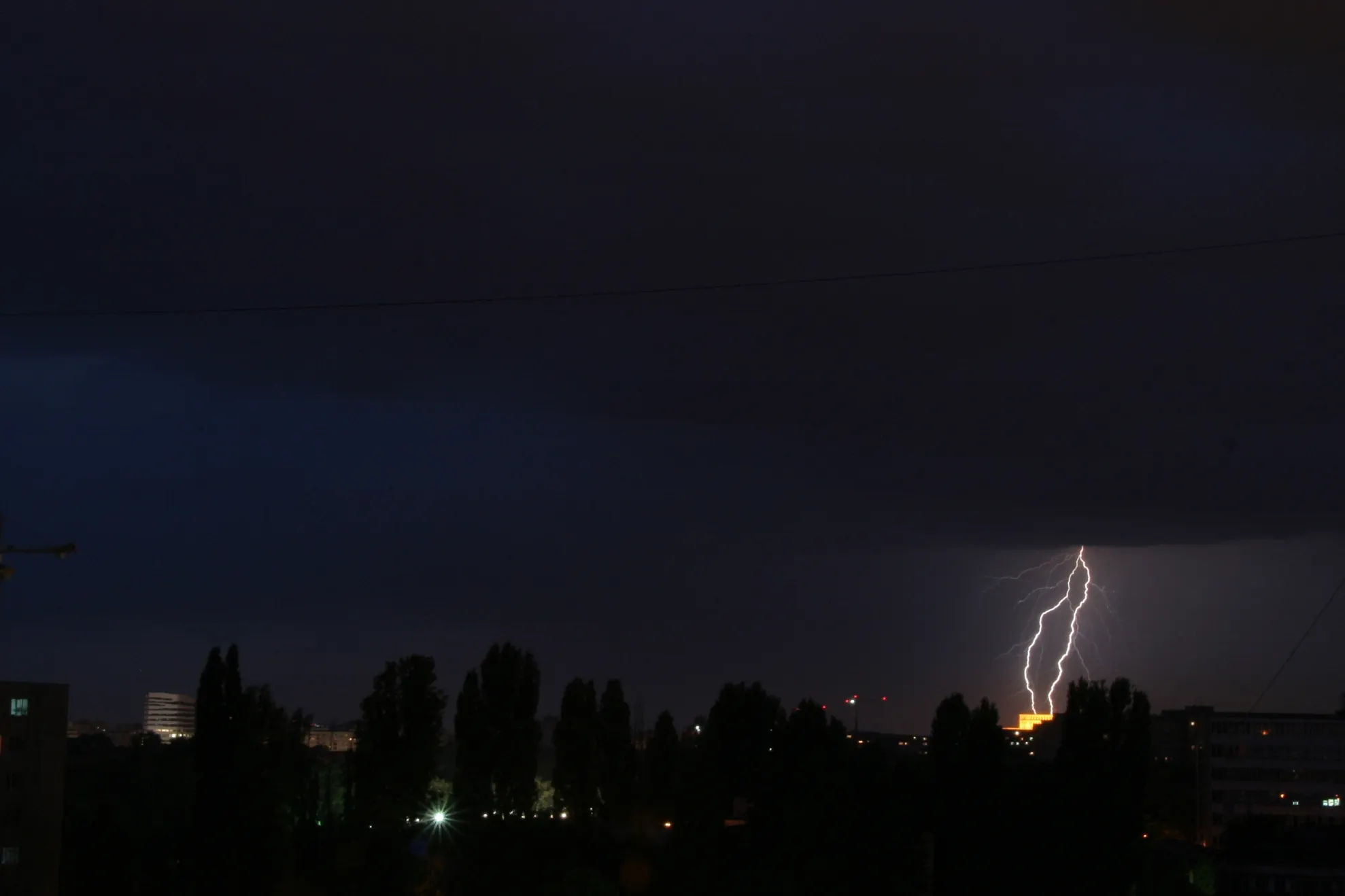 Trăznete în Bucureşti