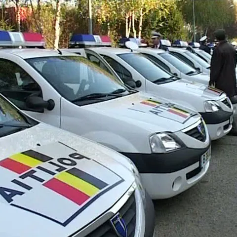 Contractul Poliţiei Române pentru achiziţionarea unor Loganuri de 70.000 de euro a fost propus spre anulare