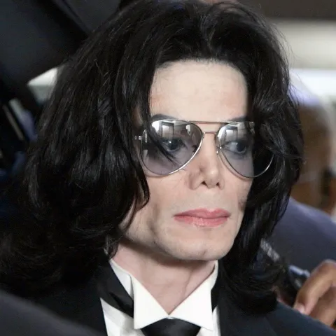 Doctorul Conrad Murray i-a tratat şi pe copiii lui Michael
