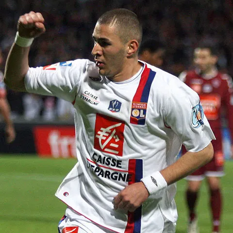 Real Madrid ia tot! Karim Benzema se alătură lui Kaka şi Ronaldo pe Bernabeu