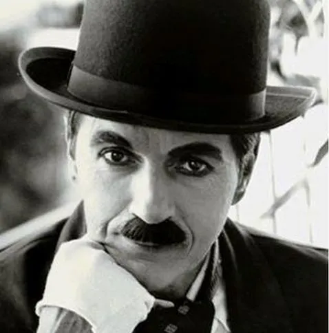 Charlie Chaplin visa să joace rolul unui Napoleon conştient de ororile războiului