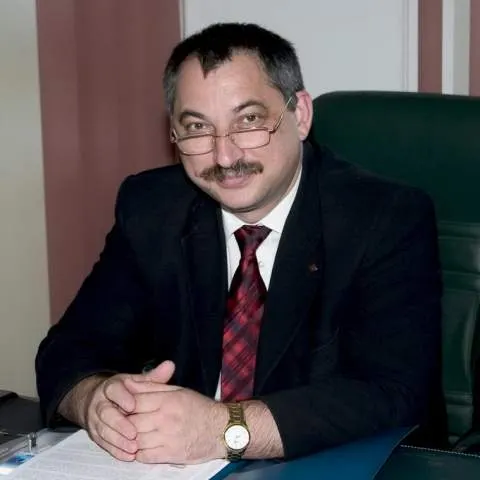 C. Axinia: Oprirea trenurilor este un atentat la siguranţa circulaţiei şi ar putea avea urmări grave. Dacă liderii de sindicat vor grevă, putem negocia