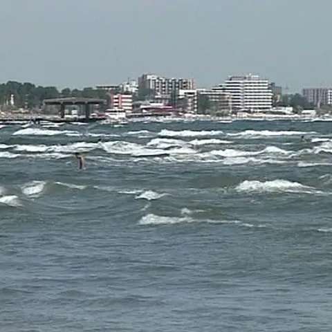 Românii preferă să petreacă vacanţa în special la mare