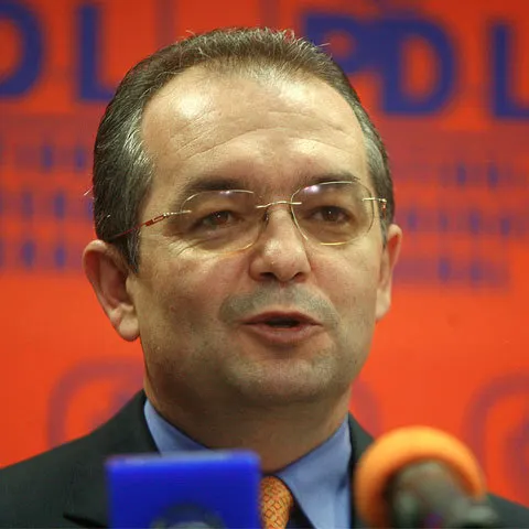 Boc: N-a fost niciun telefon de la preşedinte în legătură cu Monica Iacob-Ridzi