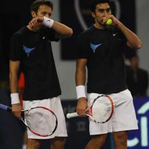 Tenis - Daniel Nestor şi Nenad Zimonjic au câştigat turneul de la Wimbledon în proba de dublu